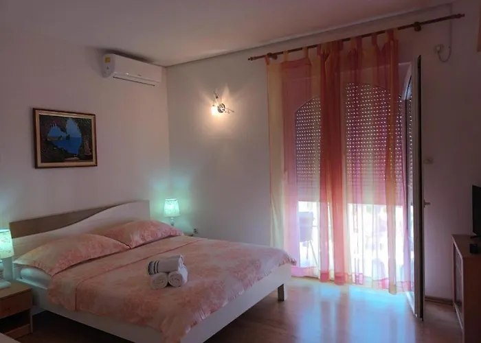 Marica Brodarica (Sibenik-Knin)